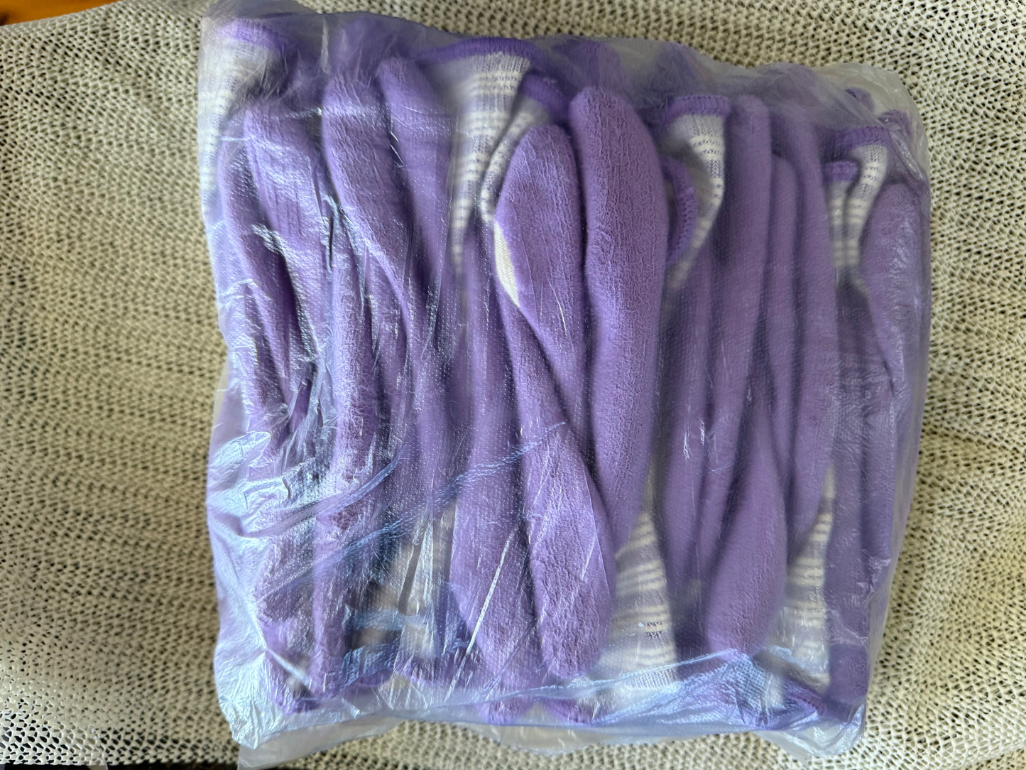 Packs of 12 pairs of Plant Hope medium gloves for Authorised Fundraisers